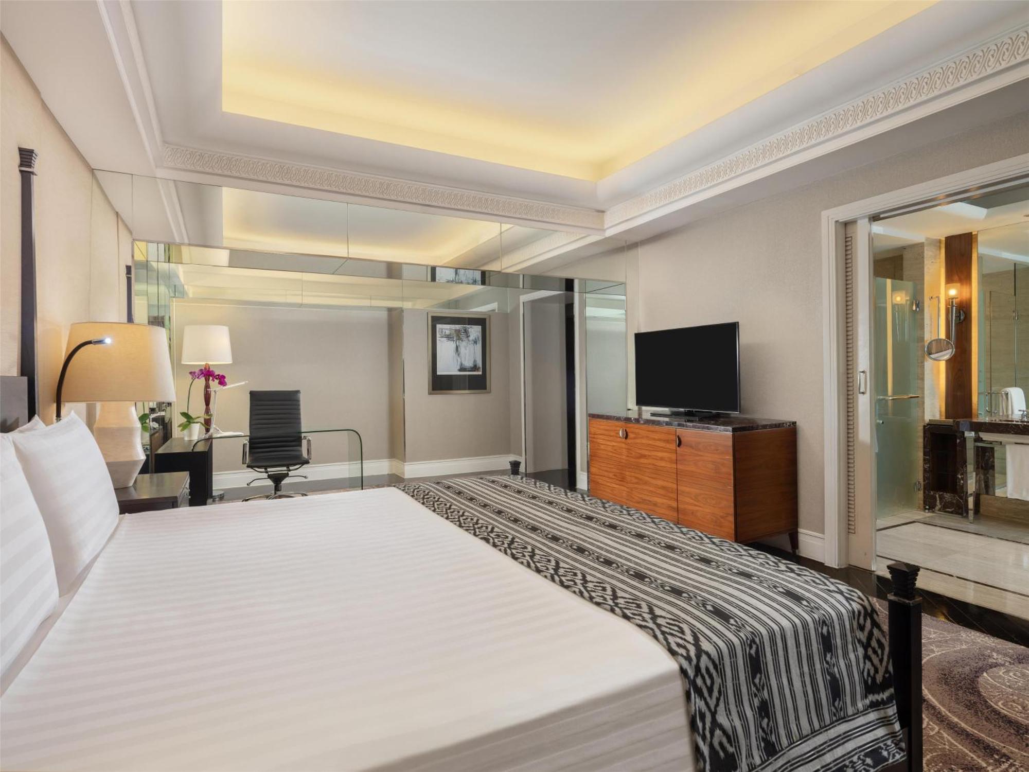 Indonesia Kempinski Hotel